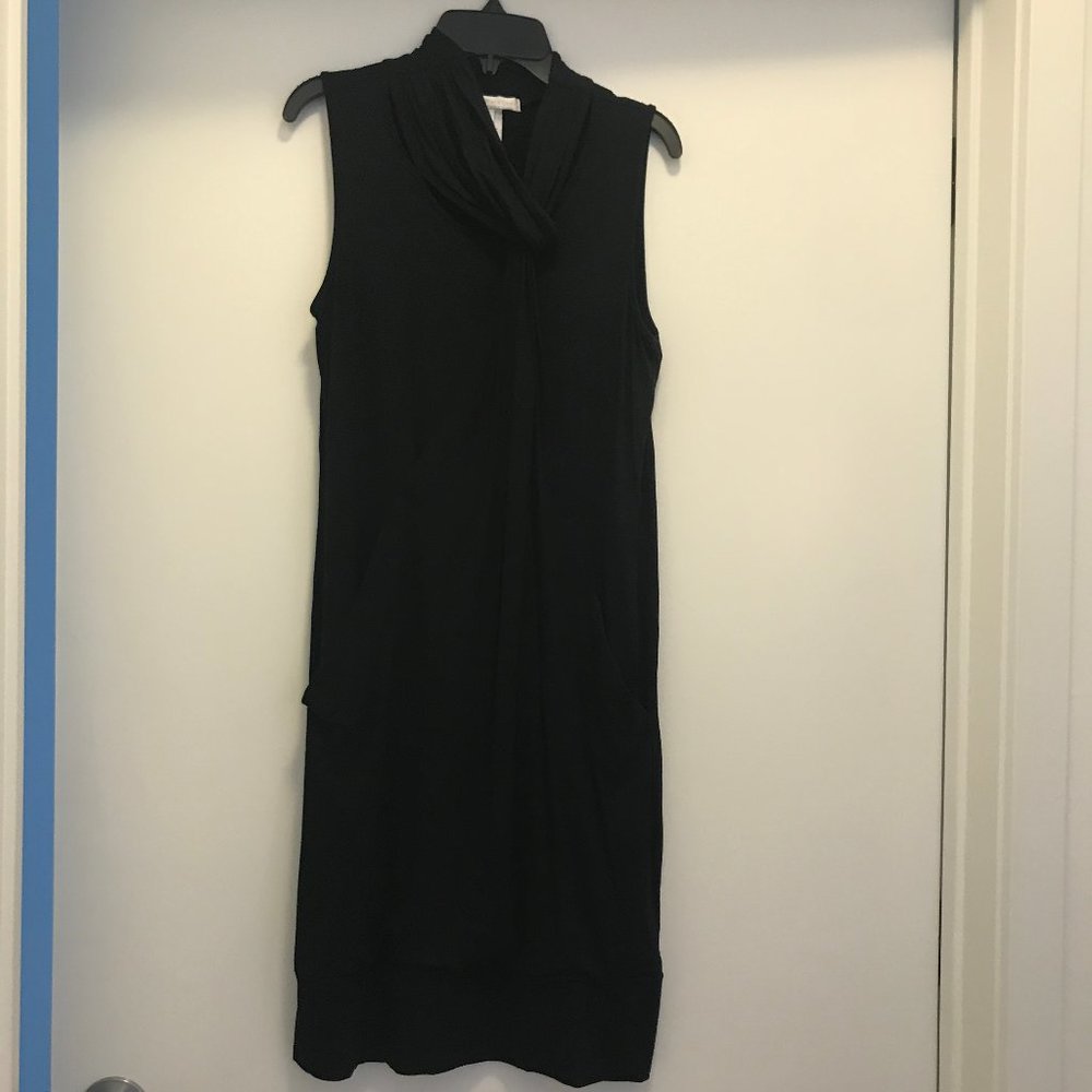 Design History T-Shirt Sleeveless Midi Dress